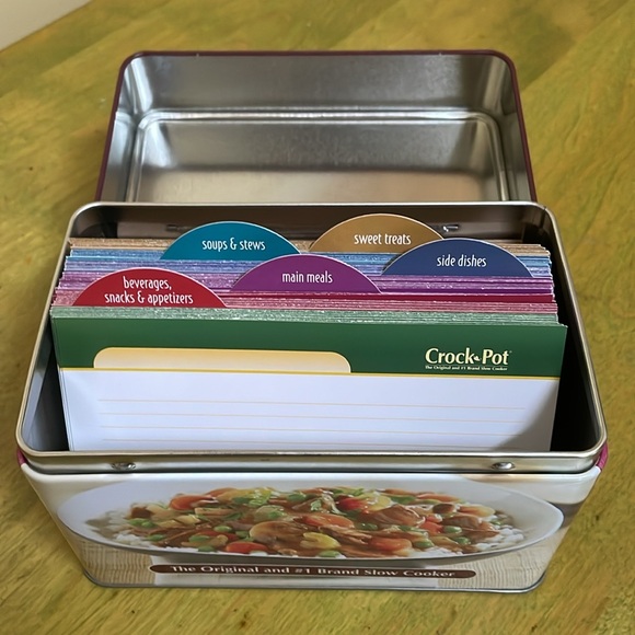 CROCK POT RECIPES + TIN - Picture 2 of 9